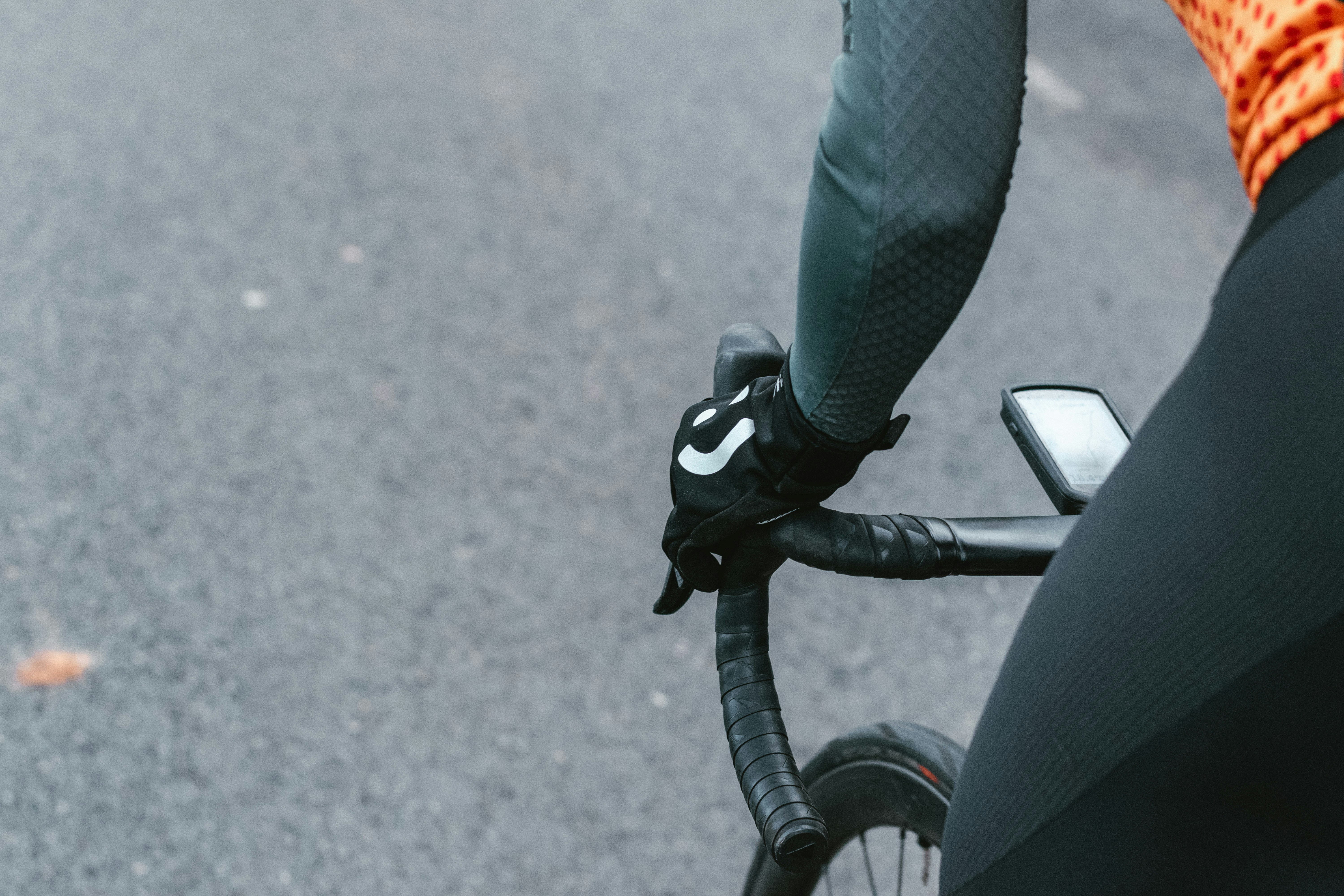 cyclist safety with AIRBAR